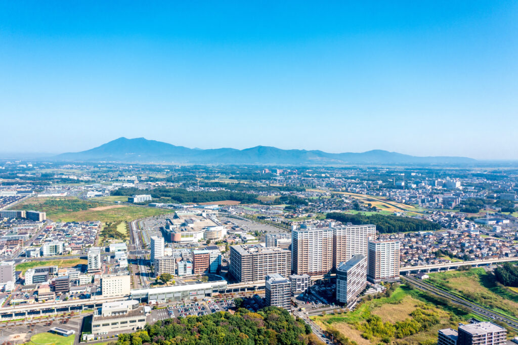 筑波山と茨城県つくば市の街並み